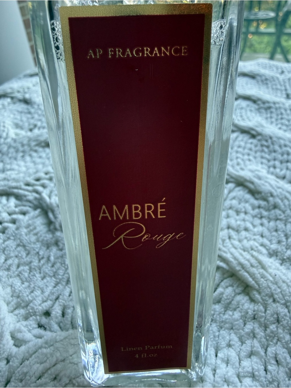 Ambré Rouge Linen Parfum - Rouge